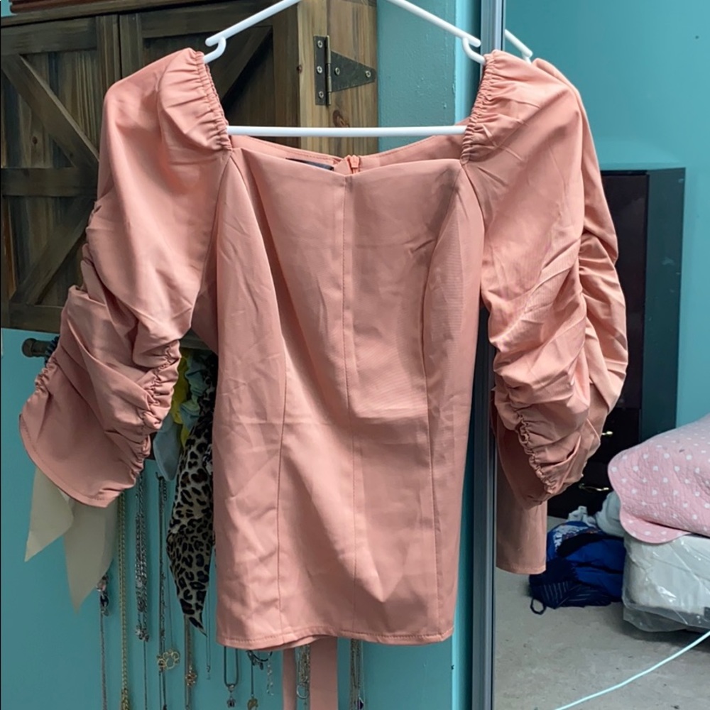 Scrunched sleeve blouse